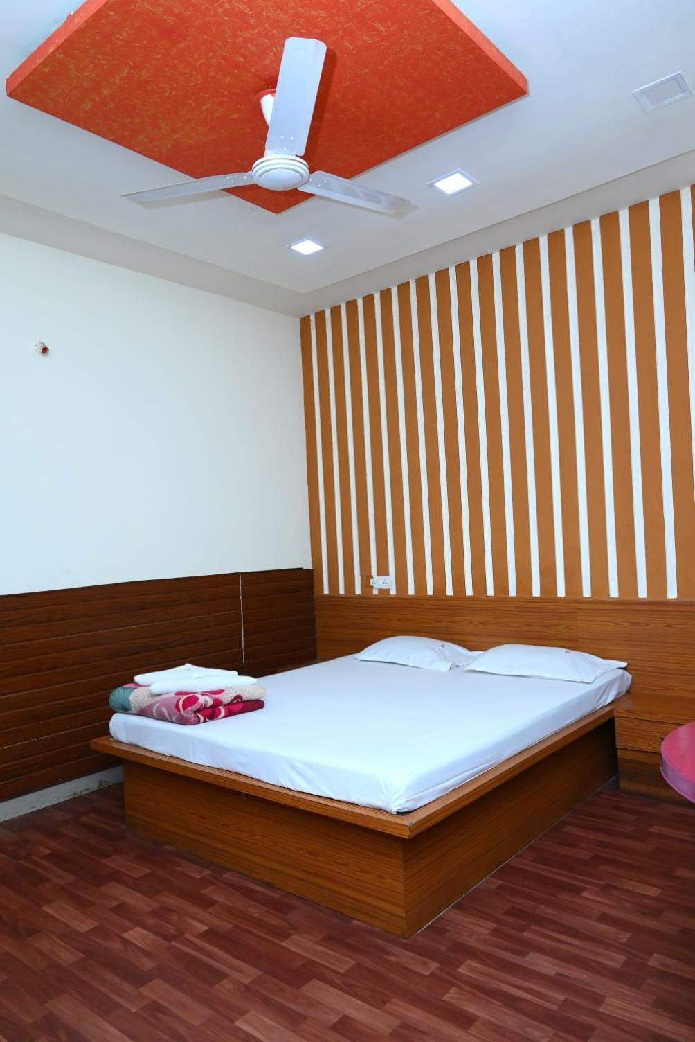 P P Lodging Mangvadi Exterior photo