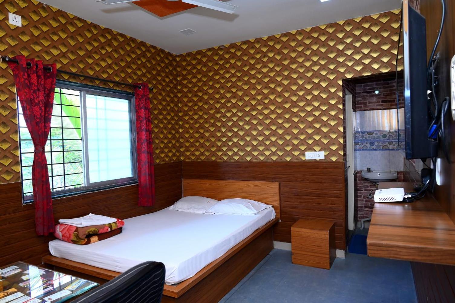 P P Lodging Mangvadi Exterior photo
